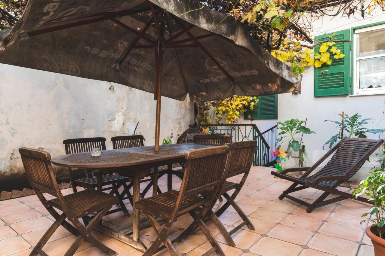 Deluxe Apartment With Garden In Vomero Naples Extérieur photo