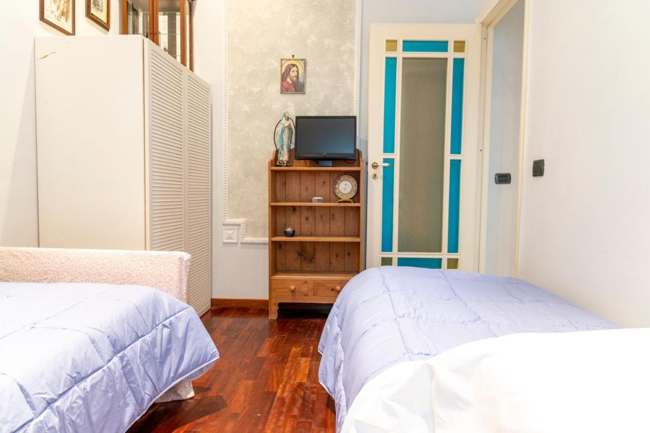 Deluxe Apartment With Garden In Vomero Naples Extérieur photo